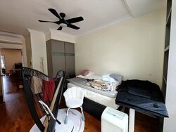 Eastwood Walk Gardens (D16), Terrace #565281781